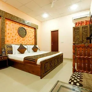 https://hotel-green-lotus-dwarka.top-gurgaonhotels.com