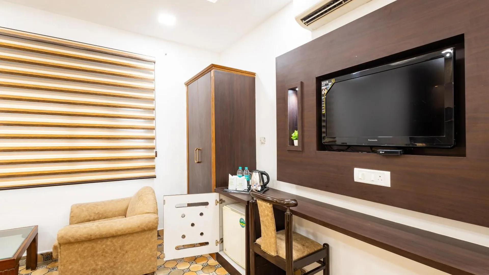 Hotel Panickers Residency - Ajmal Khan Market Near Karol Bagh Metro Delhi
